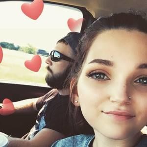 Meet your Posher, Katelyn